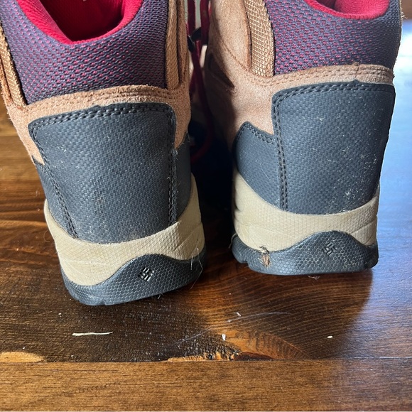 Columbia Women's Newton Ridge Plus Waterproof Amped Hiking Boot Size 8 - Picture 5 of 6